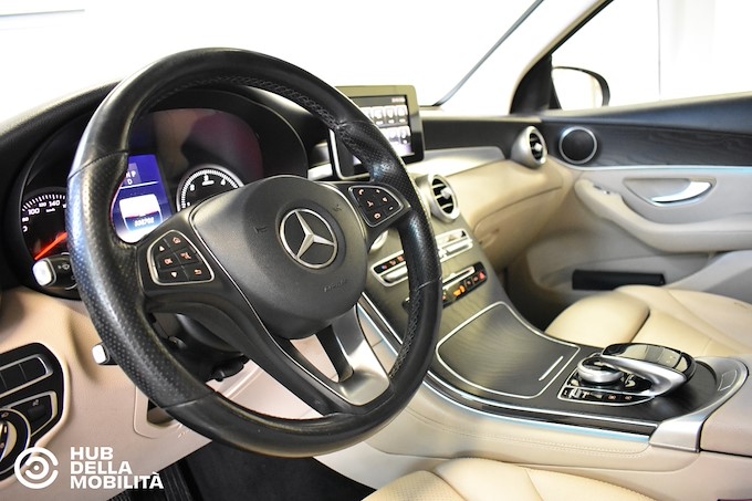 MERCEDES-BENZ GLC 220 d 4Matic Sport